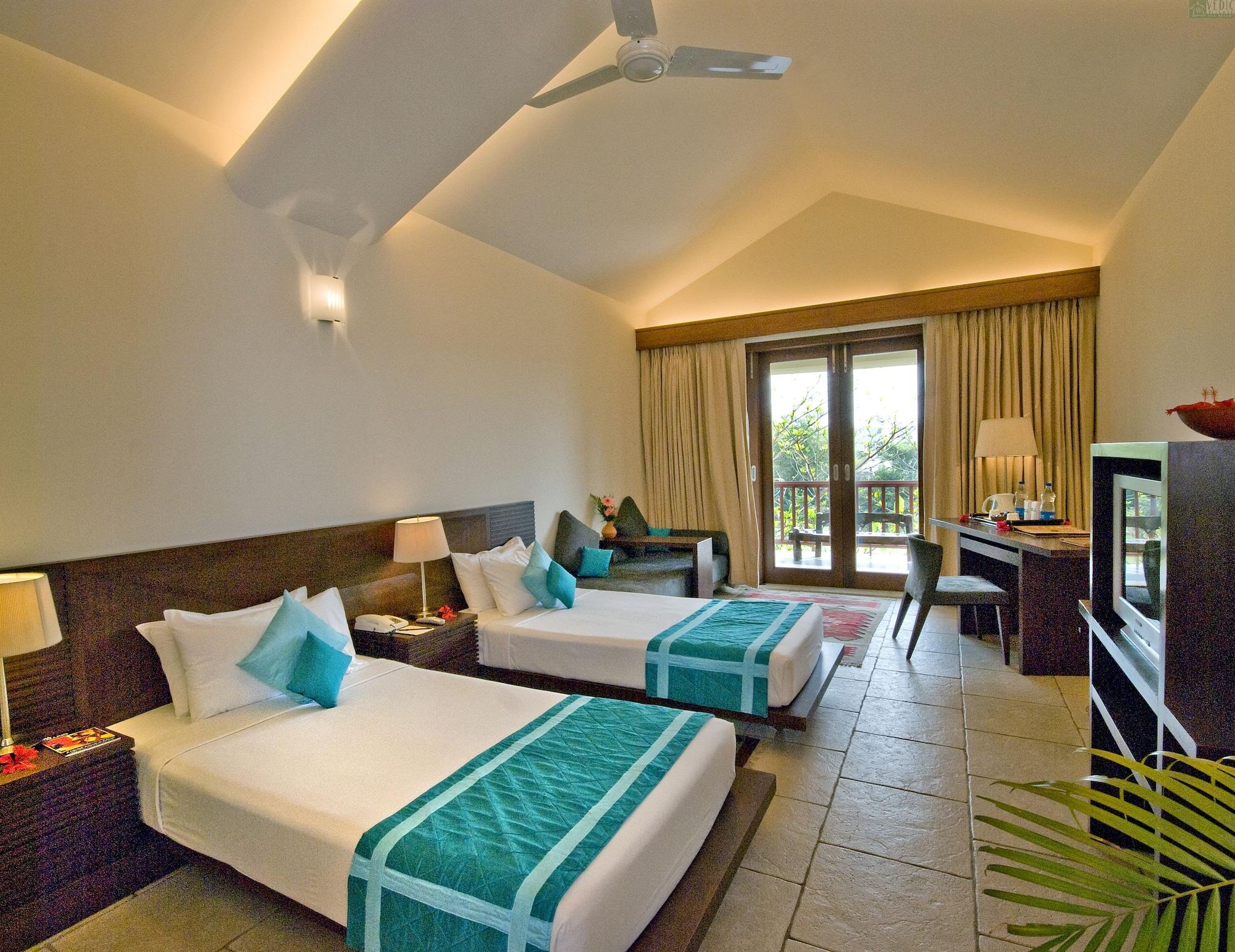 Vedic Village Spa Resort Kalküta Dış mekan fotoğraf